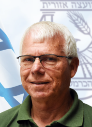 רזניק מנחם